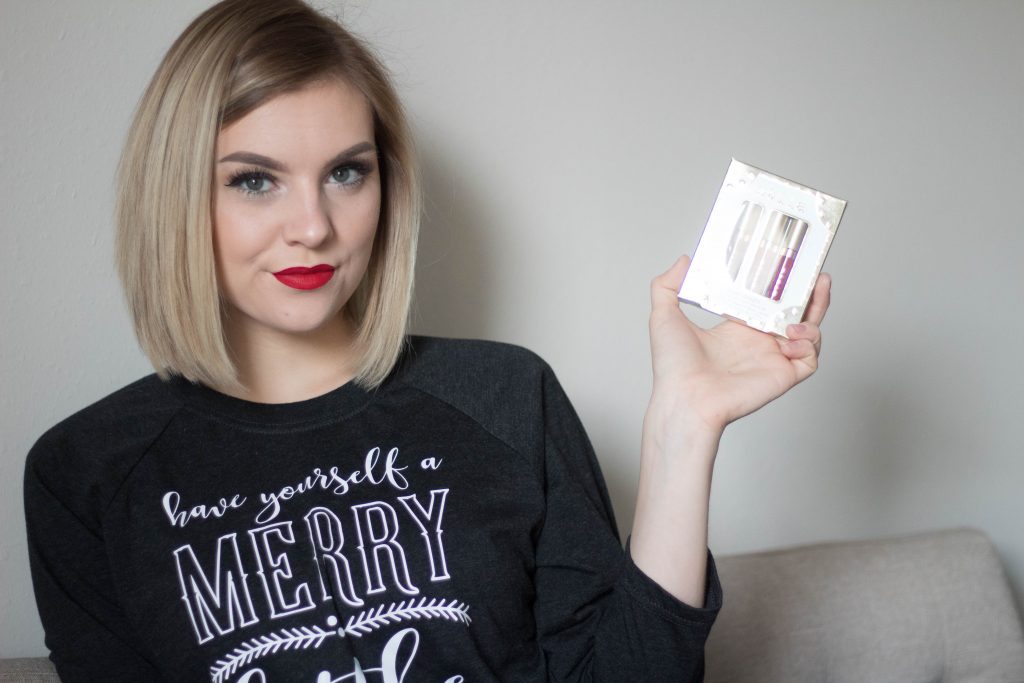 Stocking Stuffers For Her Holiday Gift GuideStocking Stuffers For Her Holiday Gift Guide