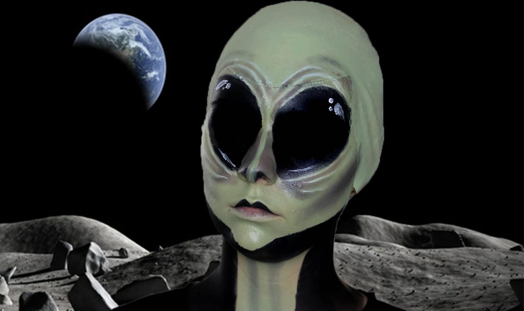 HALLOWEEN TUTORIAL SERIES: ALIEN FROM OUTER SPACE