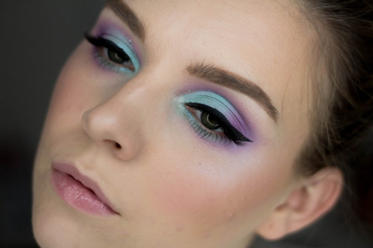 10 Tips For Pulling Off COLORFUL Makeup For The Summer