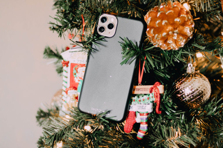 Protecting Your Phone This Holiday Season with Tech21!